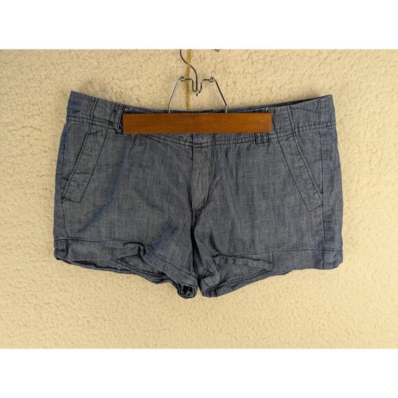 Old Navy 8 Jean Short Shorts Chambray Denim Blue Pockets Women Size 8 II-24 - Picture 2 of 7